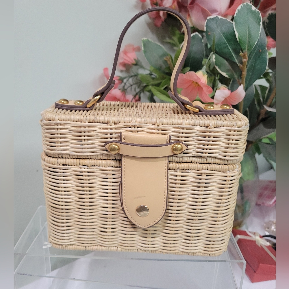 Banana Republic NEW Boxy Fisherman Rattan Womens Wicker Satchel Bag 480598